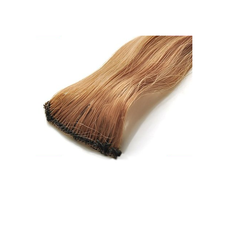Mèche extension à clips 3 clips 55cm Couleur 18 - Châtain très clair Mèche extension à clips 3 clips 55cm Couleur 18 - Châtain très clair