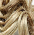 Kit 10 bandes extensions de cheveux à clip synthétiques Luxe bouclé 55cm Kit 10 bandes extensions de cheveux à clip synthétiques Luxe bouclé 55cm